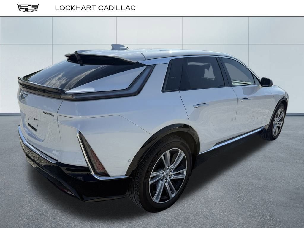 2024 Cadillac Lyriq Tech photo 3