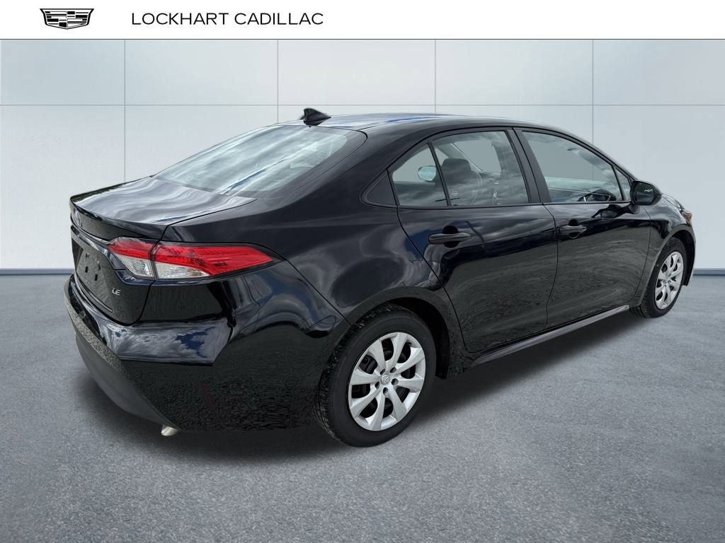 2023 Toyota Corolla LE photo 3