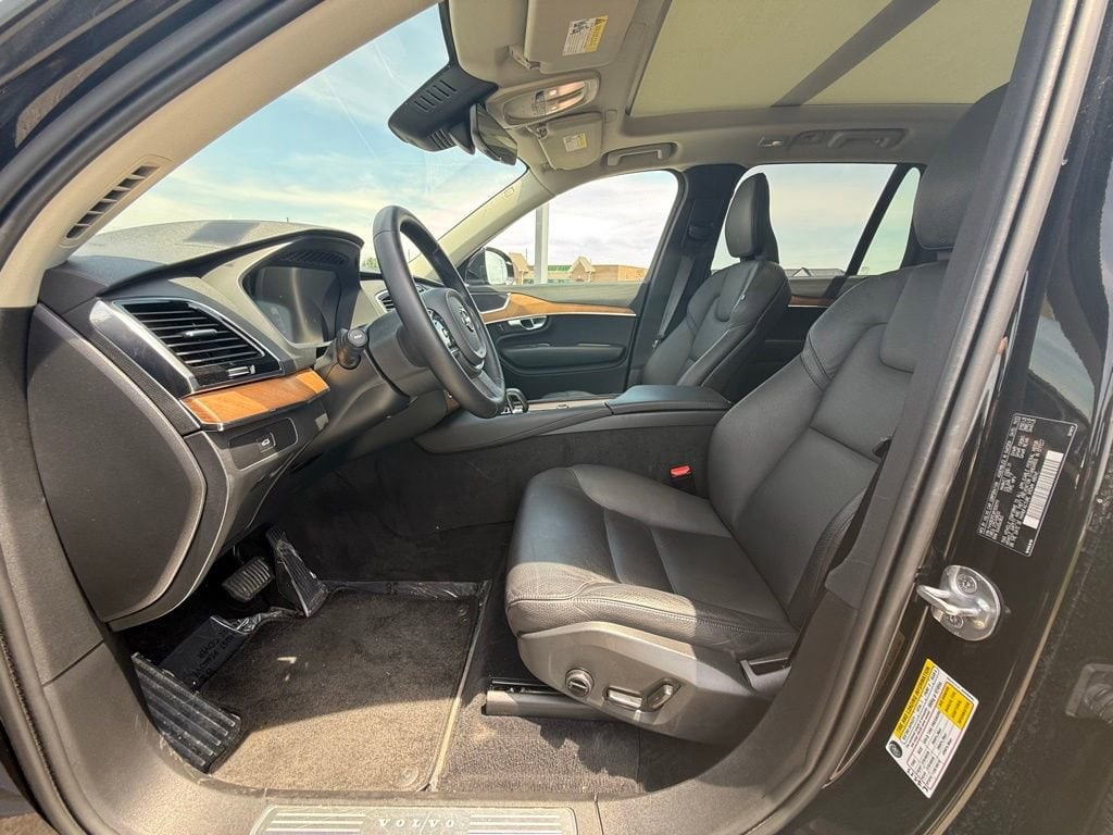 2024 Volvo XC90 Plus - Photo 29