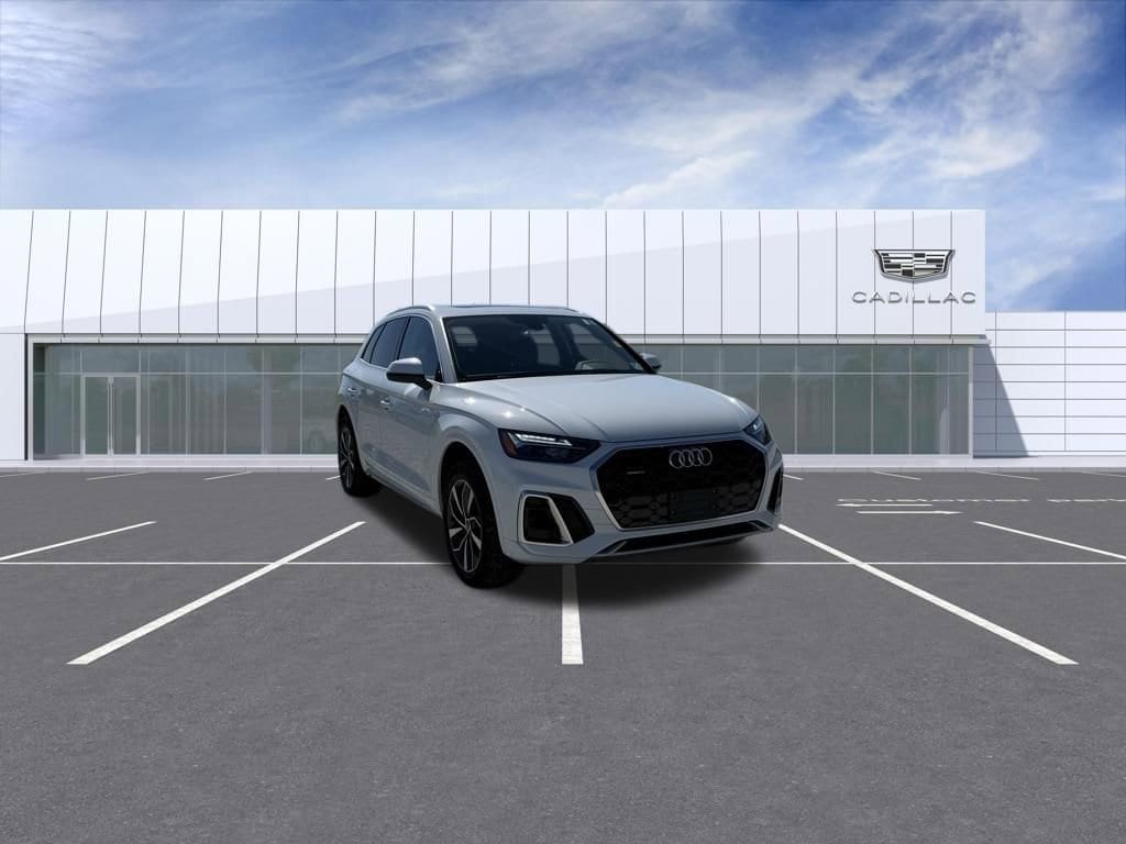 2023 Audi Q5 45 Premium's photo