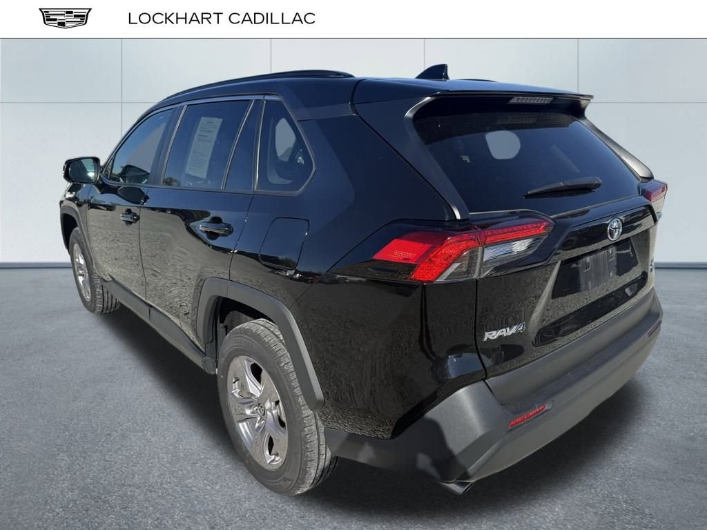 2024 Toyota RAV4 XLE photo 4