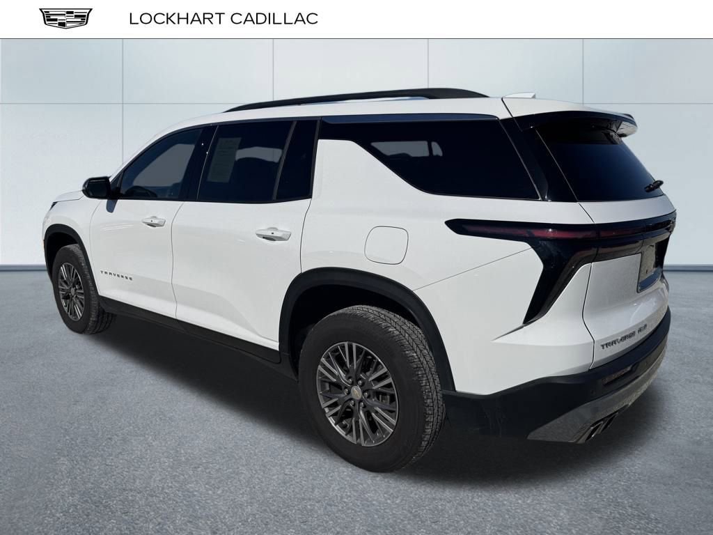 2025 Chevrolet Traverse photo 4