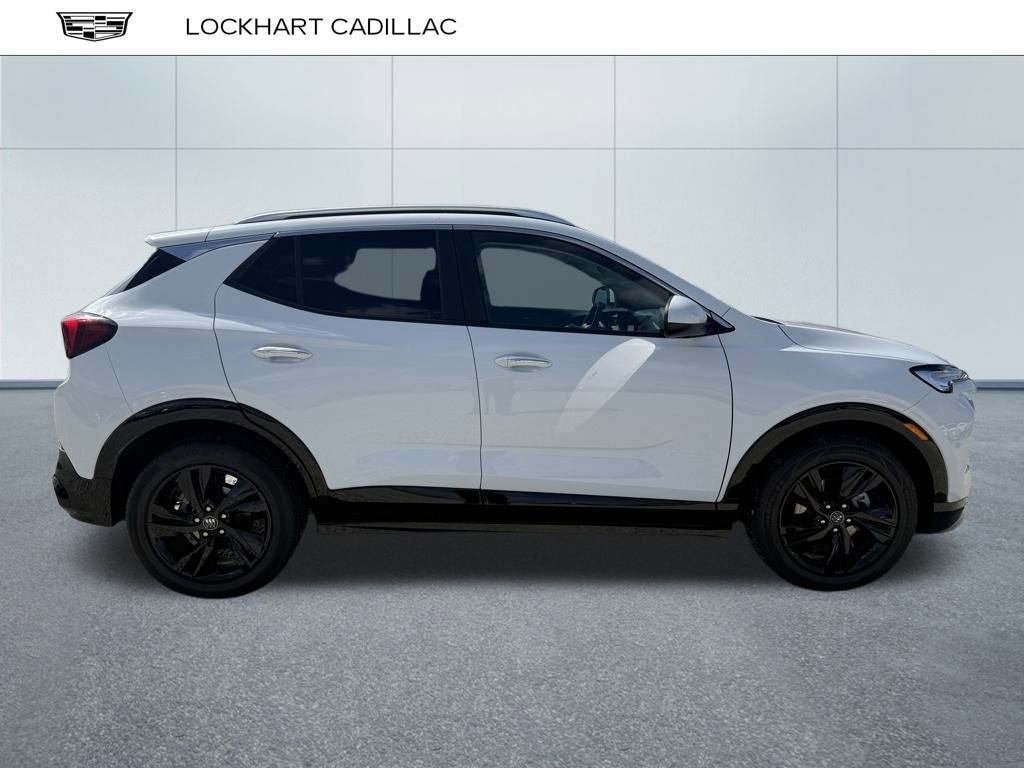 2024 Buick Encore GX Sport Touring photo 2