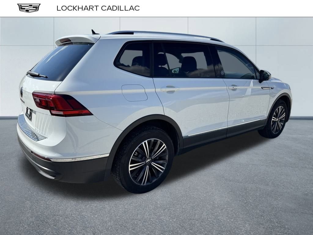 2024 Volkswagen Tiguan Wolfsburg Edition photo 3