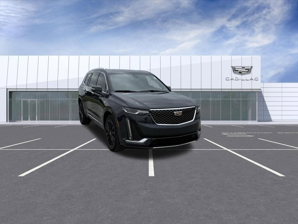 2022 Cadillac XT6 Luxury Auto 4WD's photo
