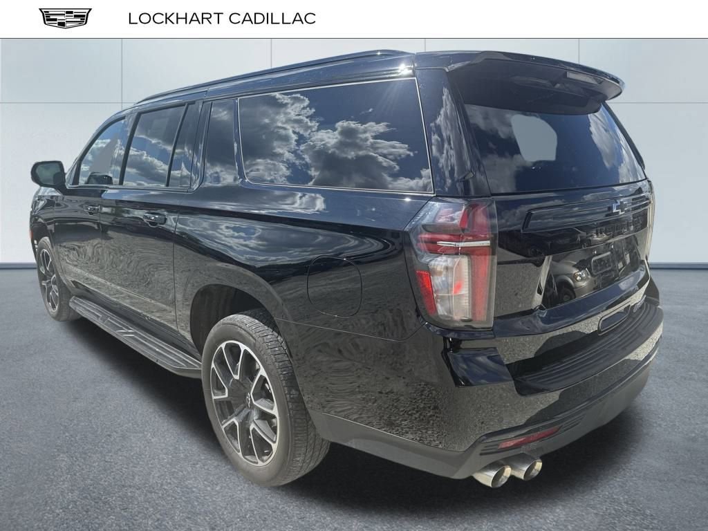 2023 Chevrolet Suburban RST photo 4