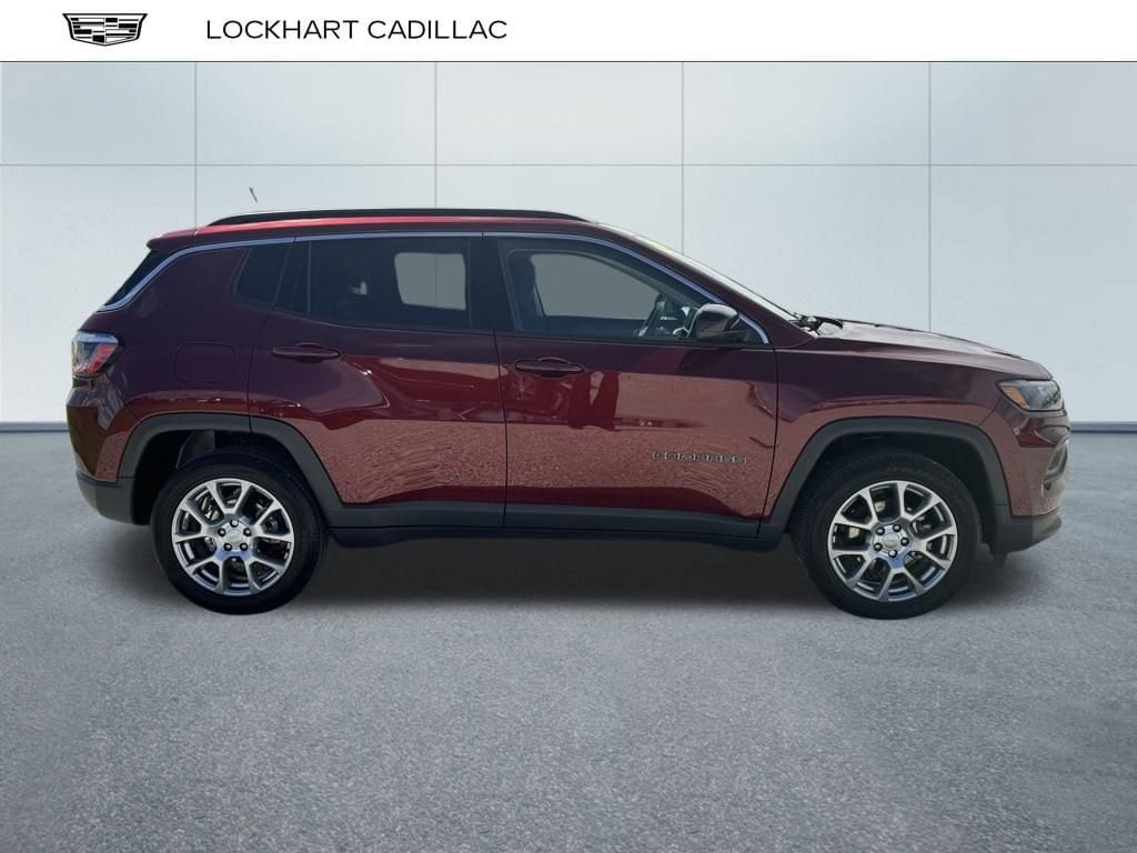 Used 2022 Jeep Compass Latitude Lux with VIN 3C4NJDFB1NT112383 for sale in Fishers, IN