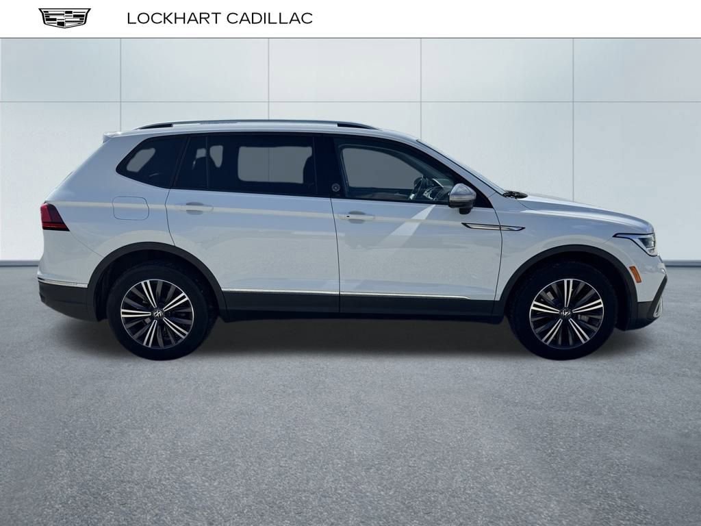 2024 Volkswagen Tiguan Wolfsburg Edition photo 2