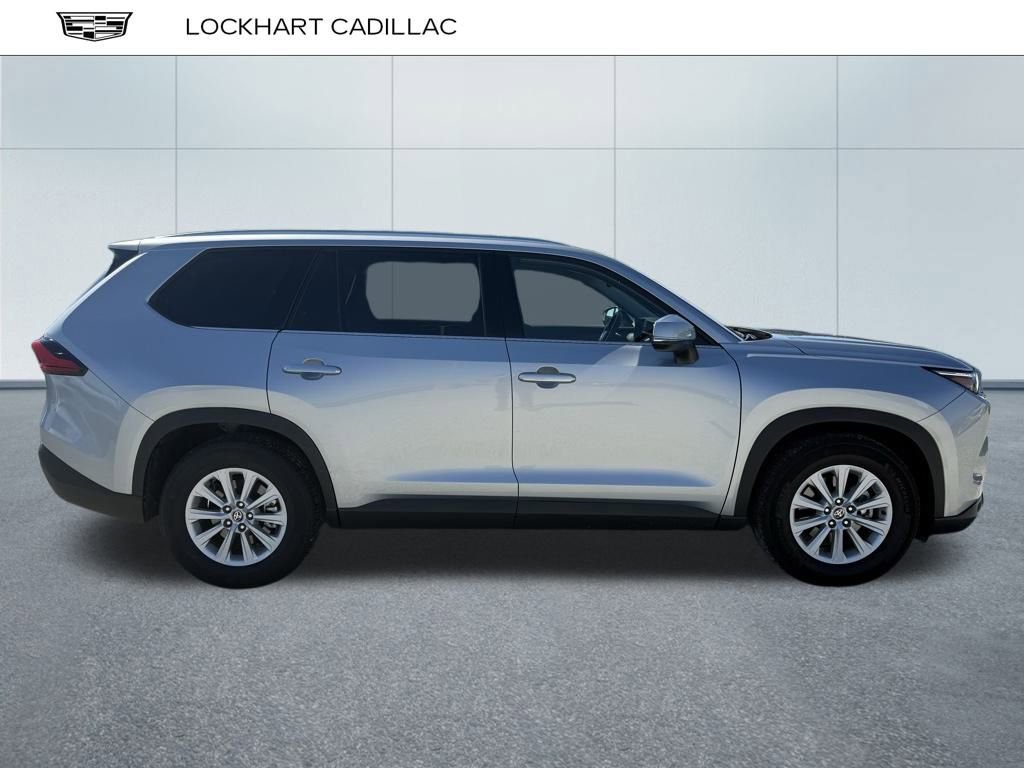 2024 Toyota Grand Highlander XLE photo 2