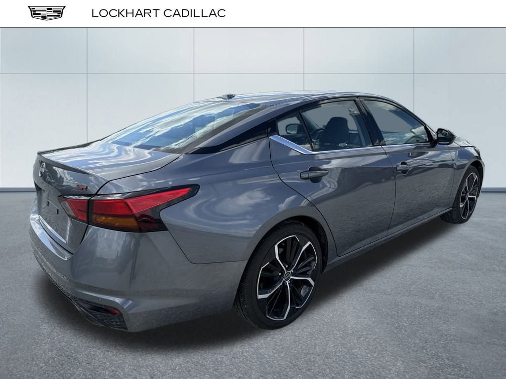 2024 Nissan Altima 2.5 SR photo 3