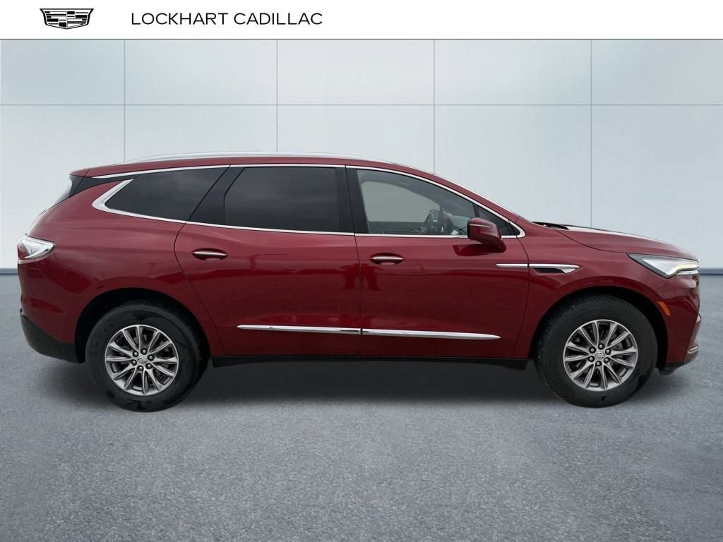 2023 Buick Enclave Essence photo 2