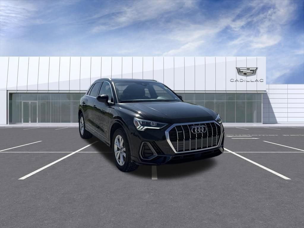 2025 Audi Q3 45 TFSI S Line Premium quattro's photo