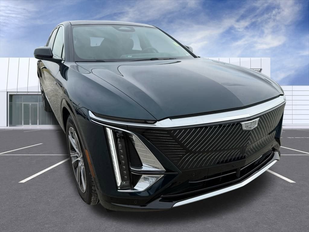 Certified 2025 CADILLAC LYRIQ Luxury 2 SUV