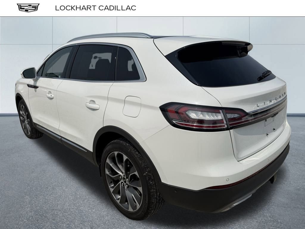 2022 Lincoln Nautilus Reserve photo 4
