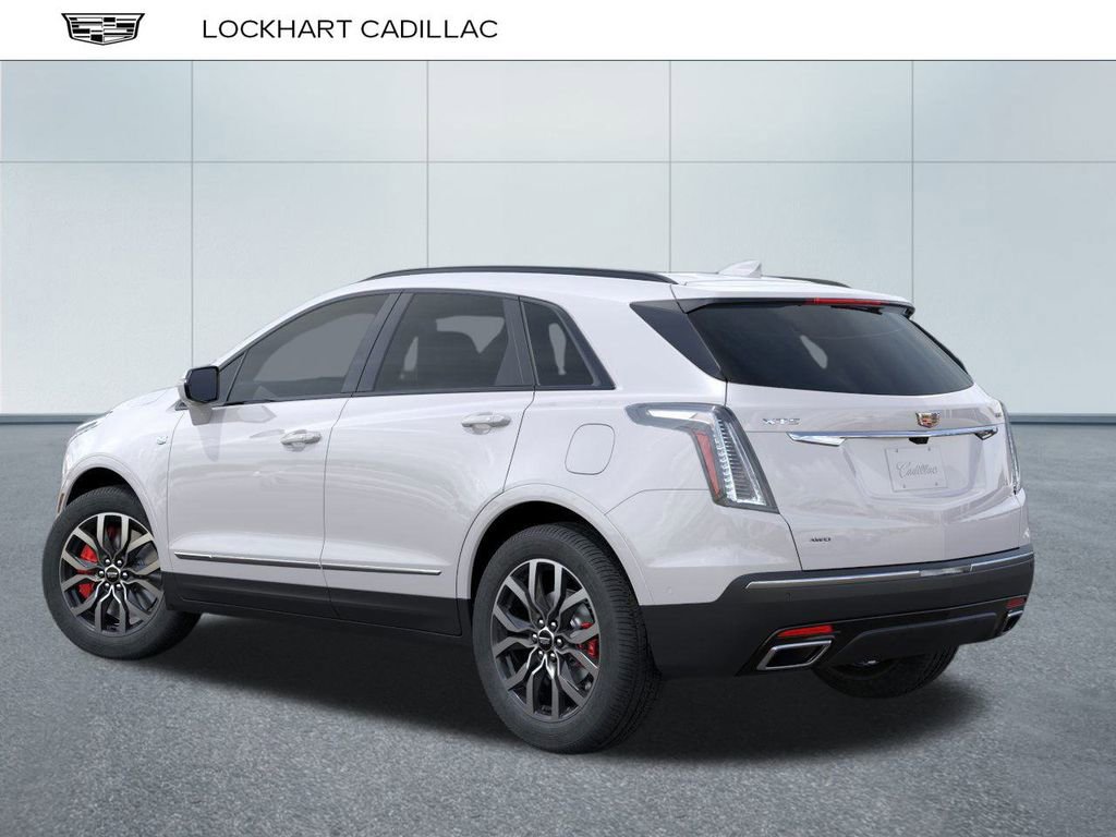 2025 Cadillac XT5 Sport photo 3