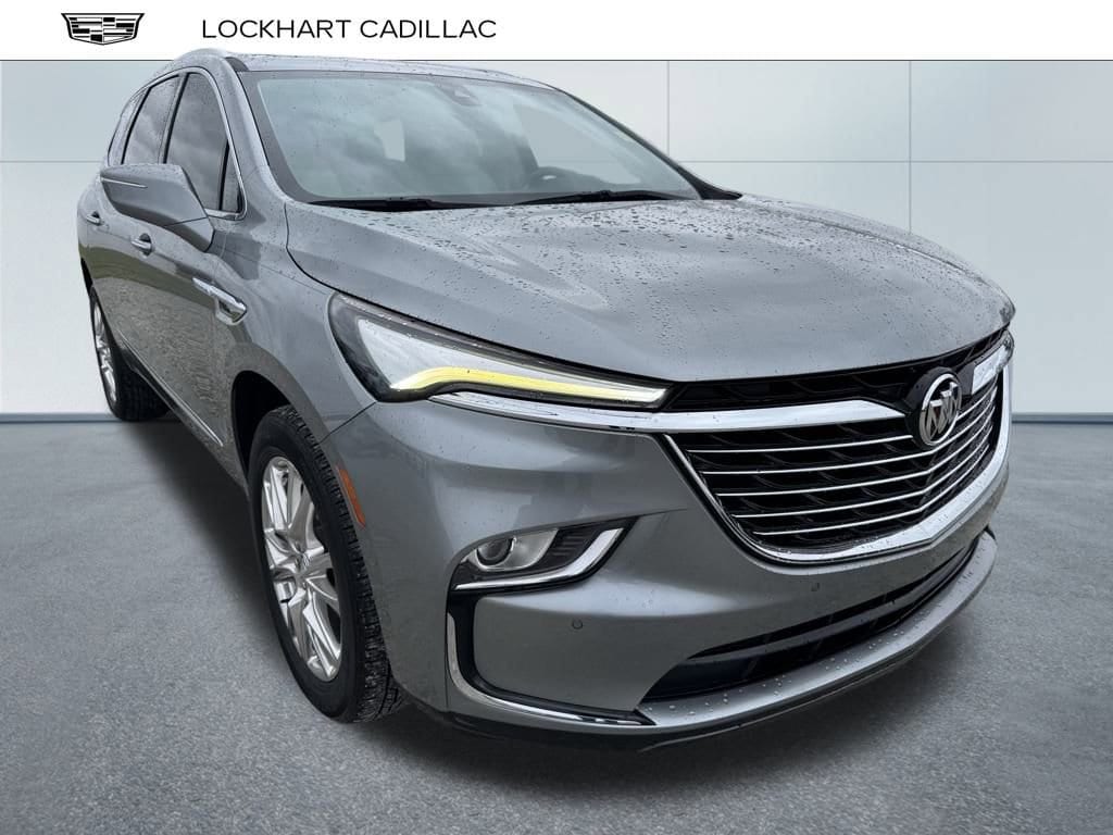 2023 Buick Enclave Essence's photo