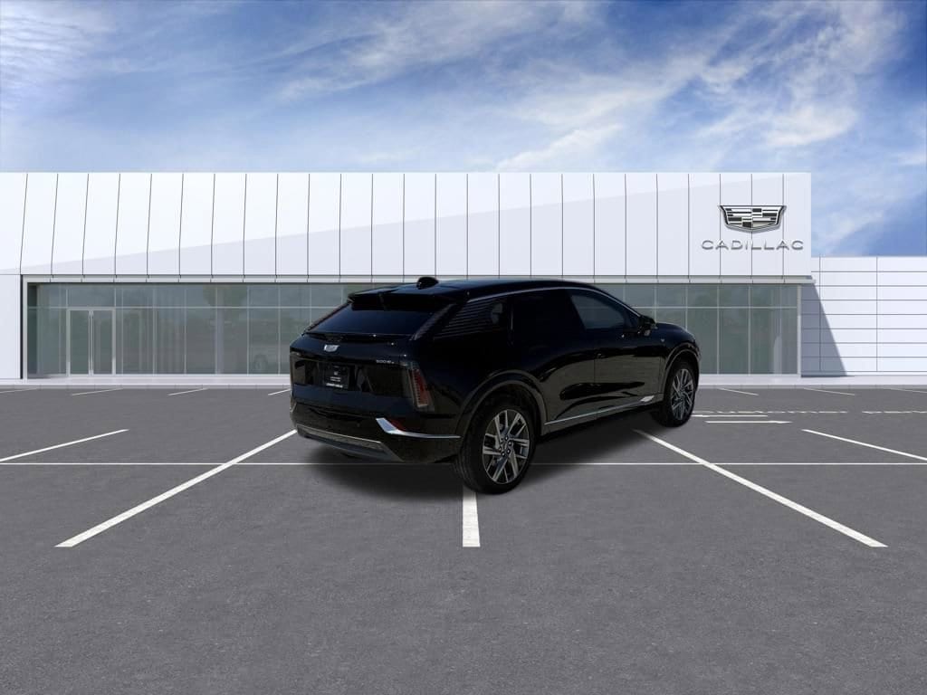 Certified 2025 CADILLAC OPTIQ Luxury 2 SUV