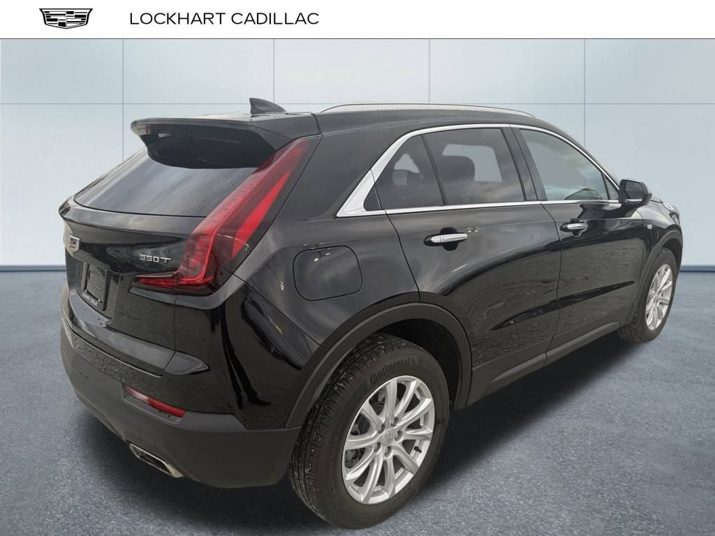 2023 Cadillac XT4 Luxury photo 3