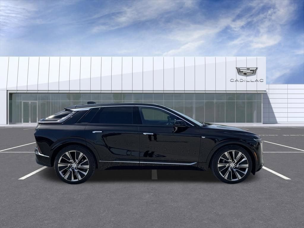 Used 2025 Cadillac LYRIQ Luxury 3 with VIN 1GYKPTRL2SZ318102 for sale in Fishers, IN