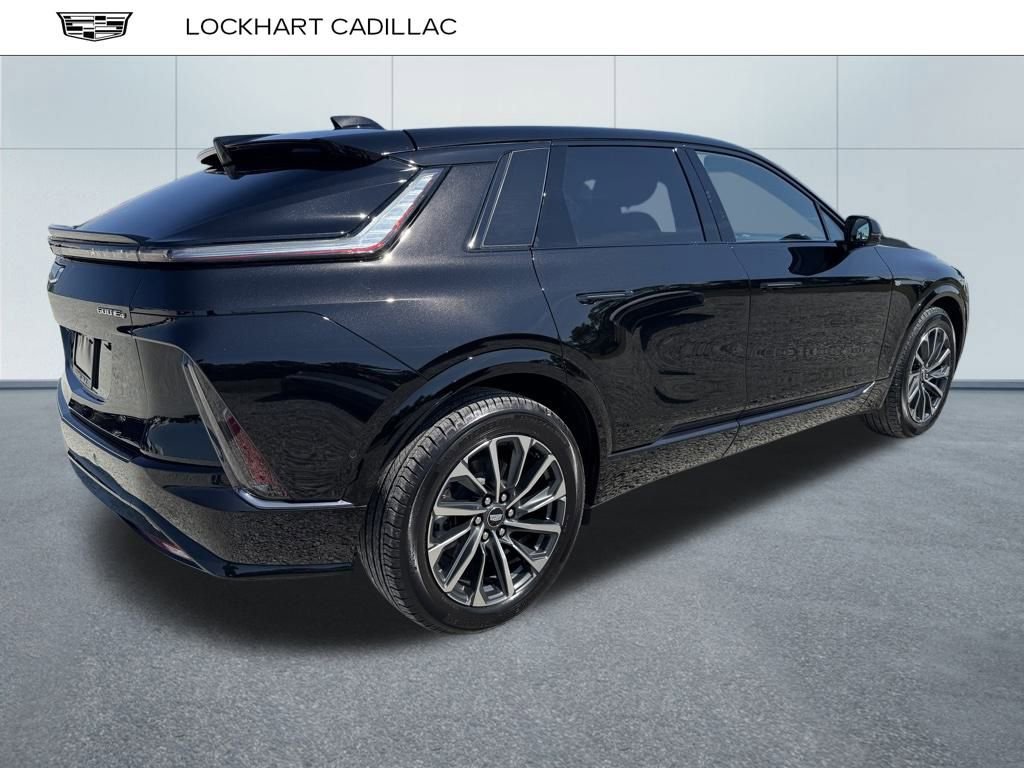2025 Cadillac Lyriq Sport photo 3