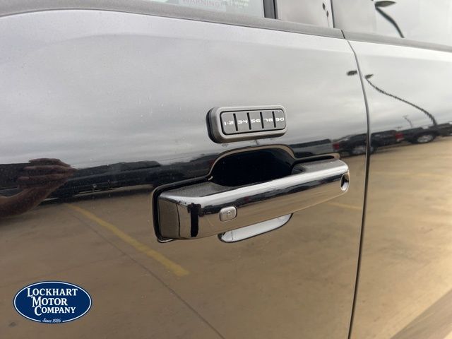 2025 Ford F-250 Super Duty XLT - Photo 13