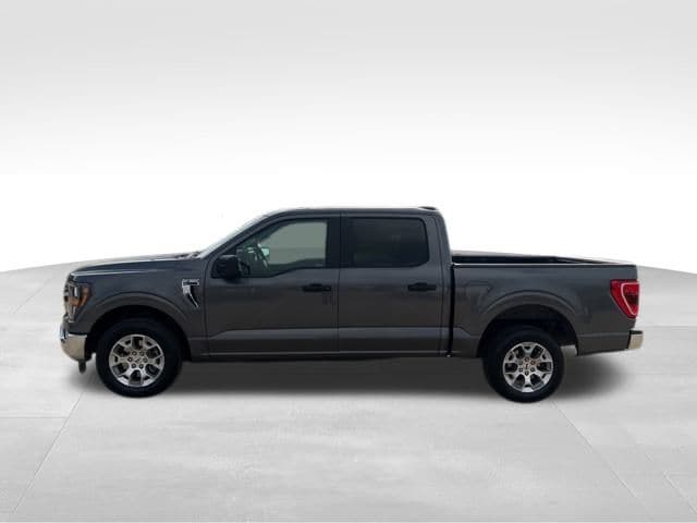 Used 2023 Ford F-150 XLT with VIN 1FTEW1C86PKE58233 for sale in Lockhart, TX