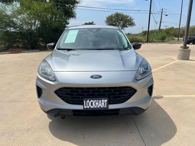 Used 2022 Ford Escape SE with VIN 1FMCU0G62NUB19868 for sale in Lockhart, TX