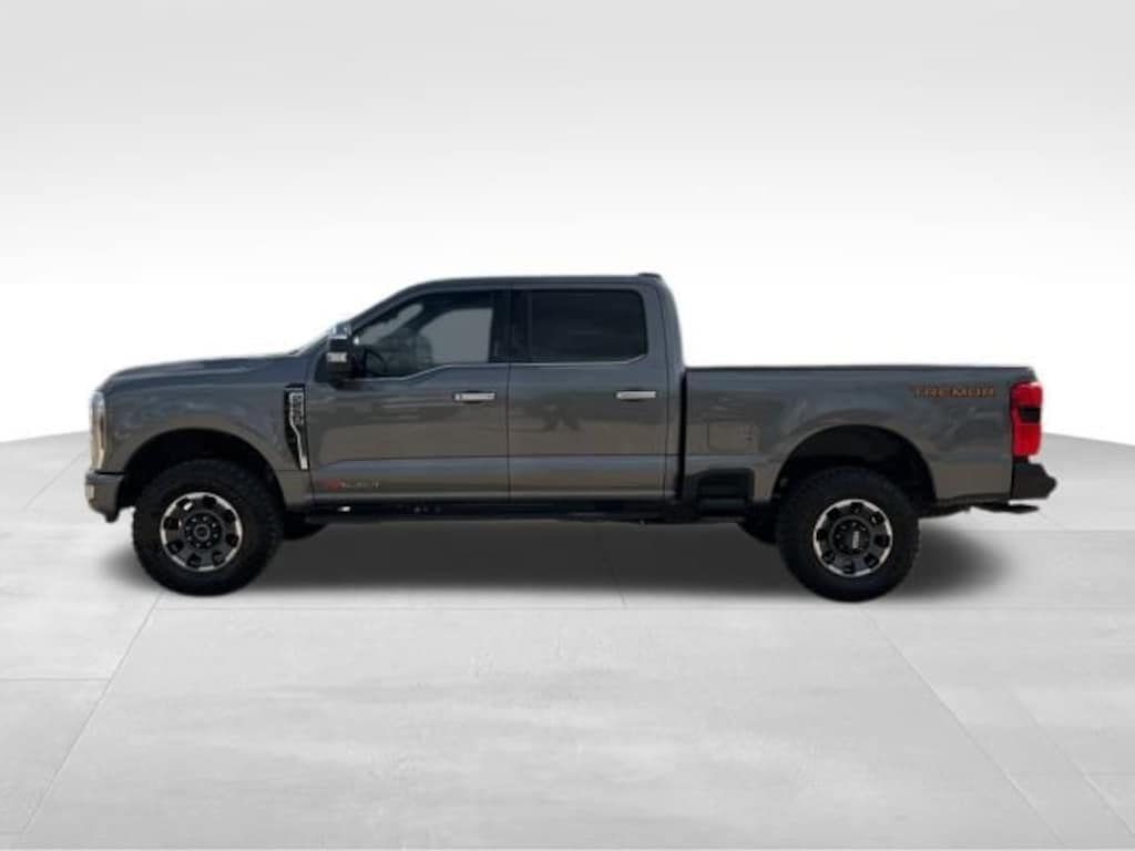 Used 2024 Ford F-250  Truck Crew Cab