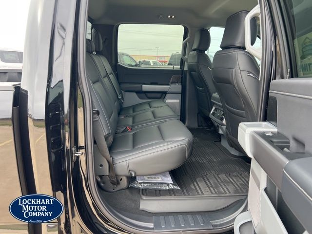 2025 Ford F-250 Super Duty XLT - Photo 30