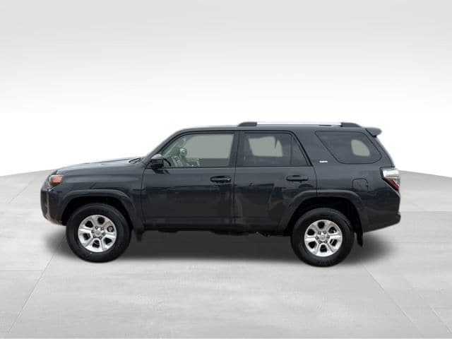 Used 2024 Toyota 4Runner SR5 with VIN JTEEU5JR0R5312609 for sale in Lockhart, TX