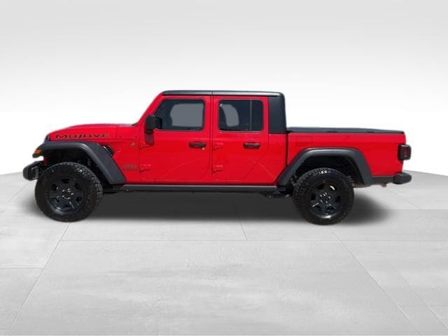 Used 2022 Jeep Gladiator Mojave with VIN 1C6JJTEGXNL106333 for sale in Lockhart, TX
