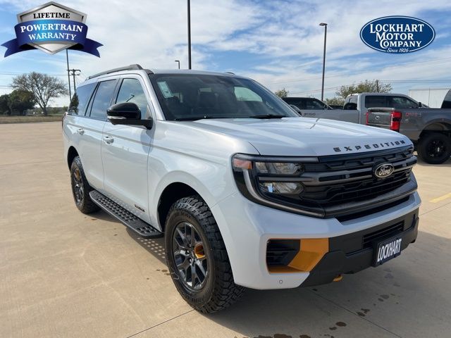 2025 Ford Expedition Tremor's photo