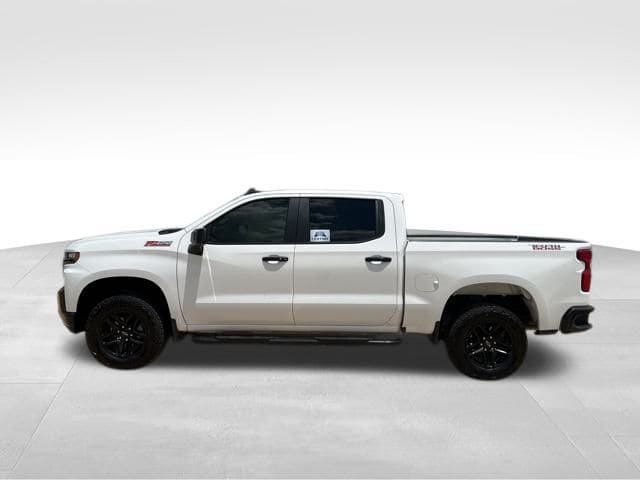 Used 2021 Chevrolet Silverado 1500 LT Trail Boss with VIN 1GCPYFED8MZ360477 for sale in Lockhart, TX