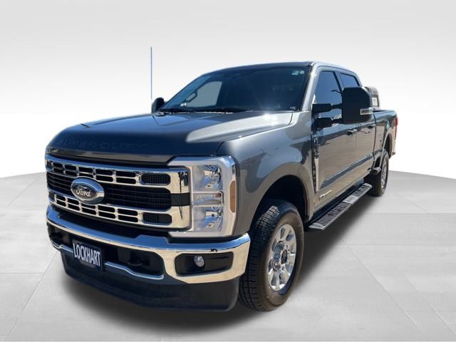 2024 Ford F-250 XLT photo 2