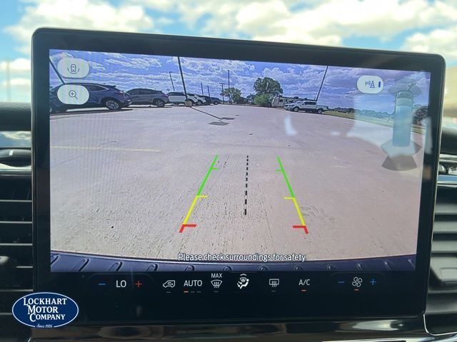 2024 Ford Transit Passenger Van XLT - Photo 25