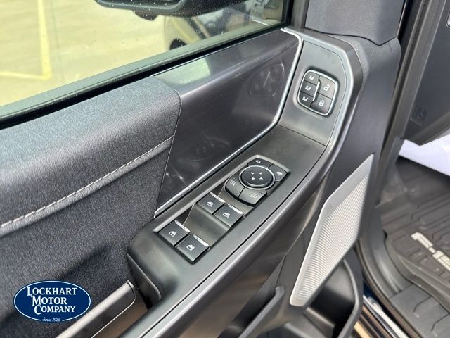 2025 Ford F-150 Lariat - Photo 11