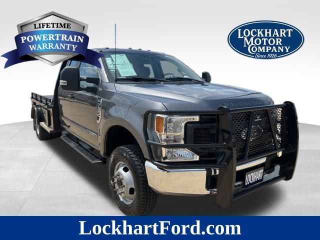 2022 Ford F-350 Super Duty Chassis Cab XL's photo