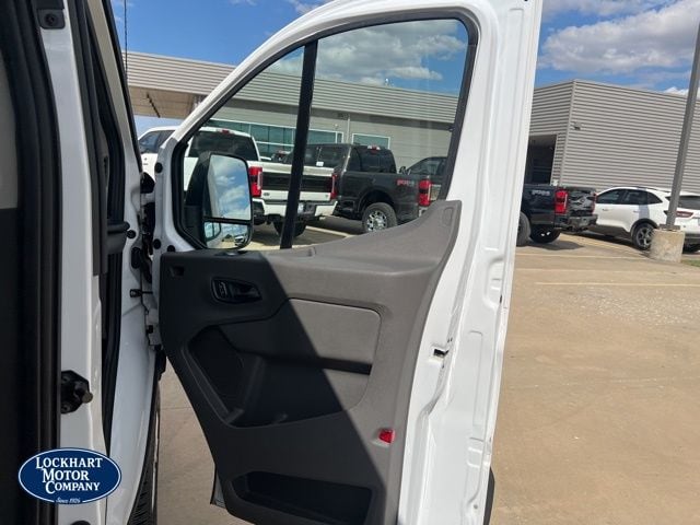 2024 Ford Transit Passenger Van XLT - Photo 17
