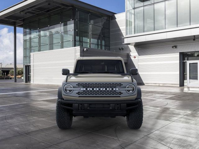 2025 Ford Bronco Badlands photo 2