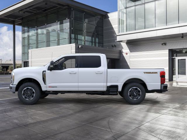 2025 Ford F-250 Lariat photo 4