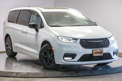 2023 Chrysler Pacifica Plug-In Hybrid LIMITED Passenger Van