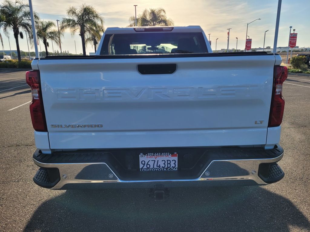 2019 Chevrolet Silverado 1500 LT photo 4