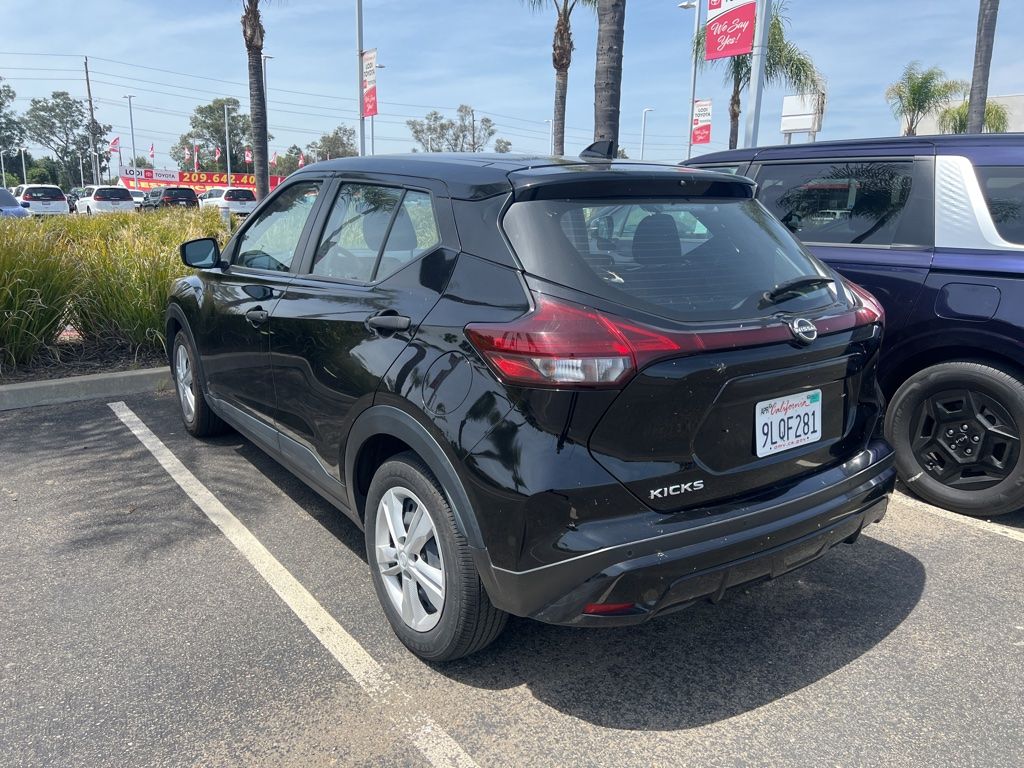 2024 Nissan Kicks S photo 3