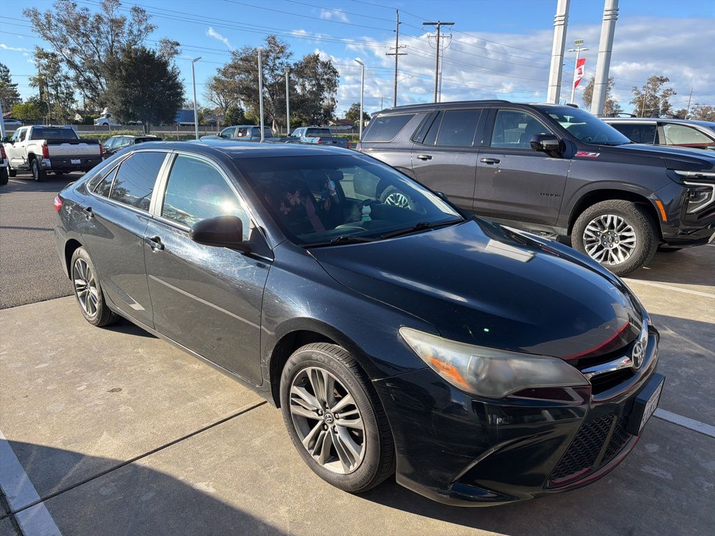 2017 Toyota Camry SE
