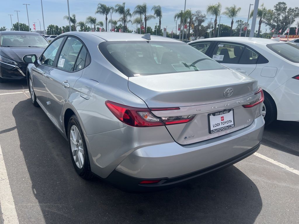 2026 Toyota Camry LE photo 3