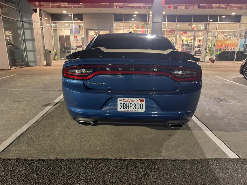 2022 Dodge Charger SXT photo 4