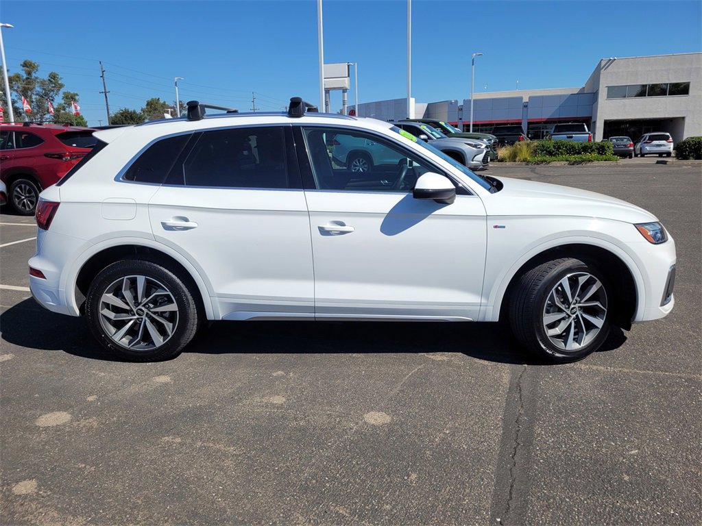 2024 Audi Q5 40 Premium Plus photo 3