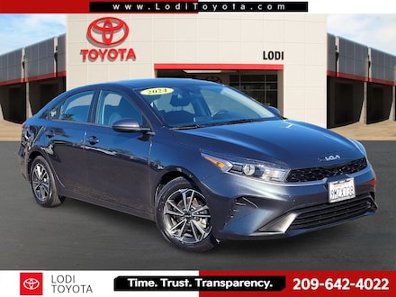 2024 Kia Forte LXS Sedan