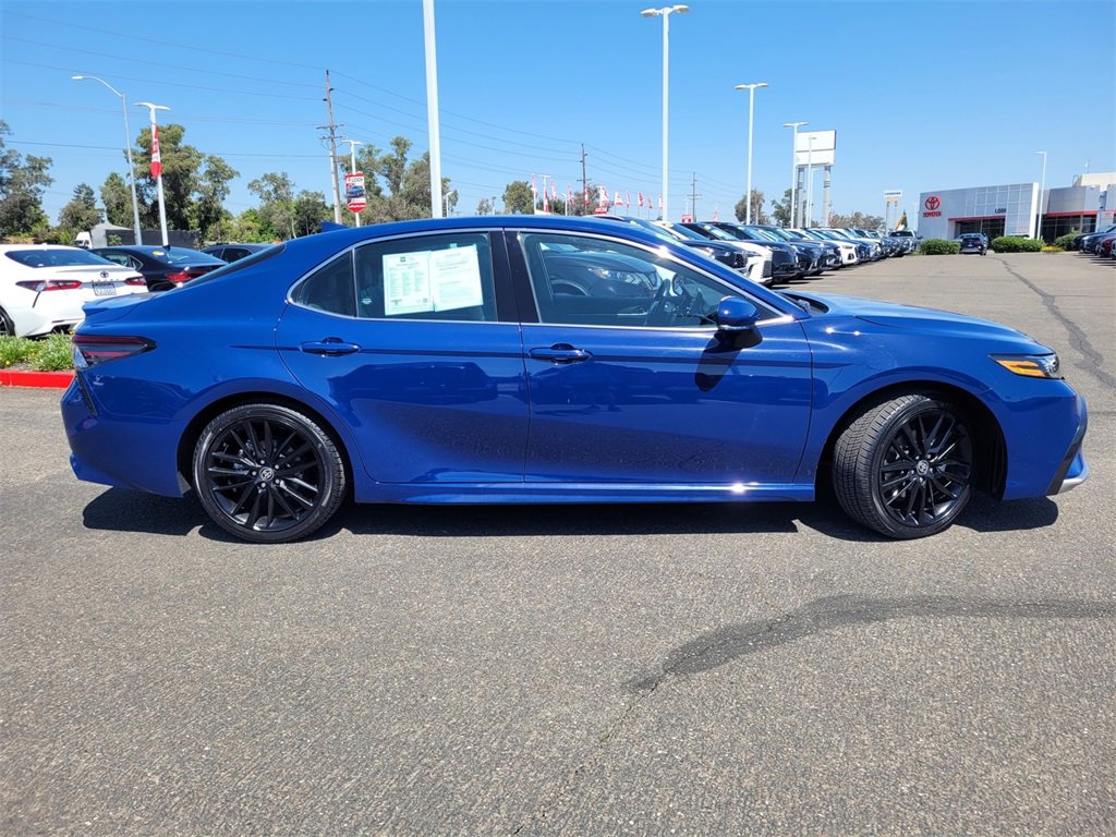 2023 Toyota Camry XSE photo 3