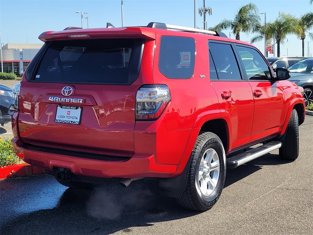 2022 Toyota 4Runner SR5 Premium photo 4